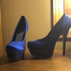 Bebe Gently used gorgeous blue platforms